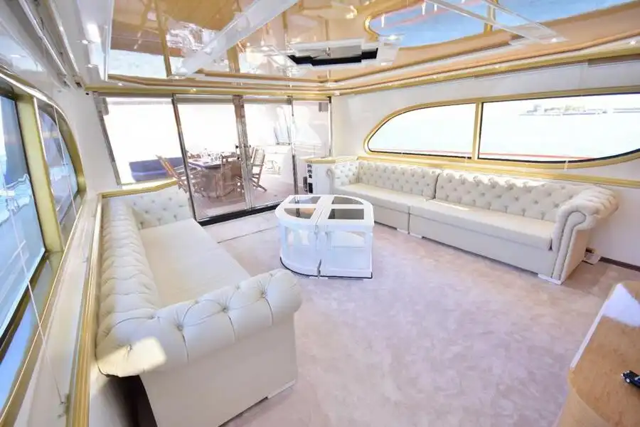 YACHT PASİFİC